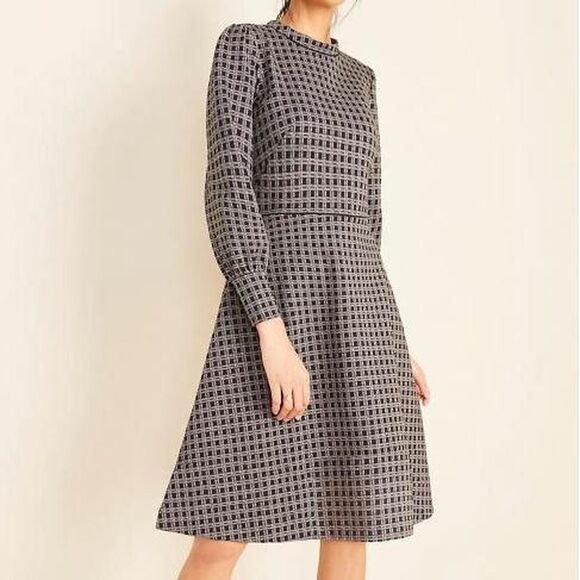 Ann Taylor Dresses & Skirts - Ann Taylor Black Plaid Mock Neck Long Sleeve Lined Fit & Flare Dress - Size 8P